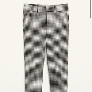 Old Navy pixie high-rise Pant w/secret slim pockets